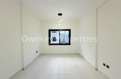 شقة - 1 حمام للايجار في ساحة الكرامة - الكرامة - دبي