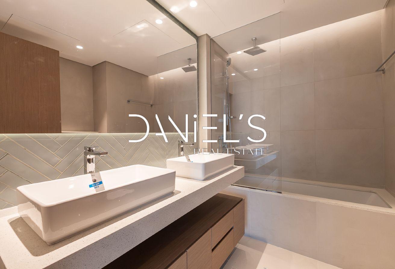 Burj Khalifa View | Move In Ready | Area Expert photo 17
