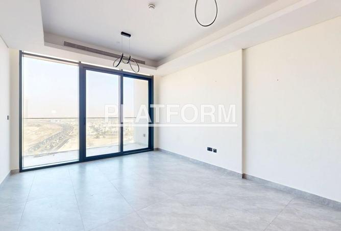 Spacious Layout | Bright Interiors | Ready to Move
