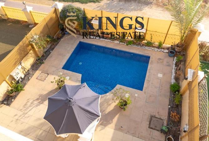 74241490 - Property Image 2