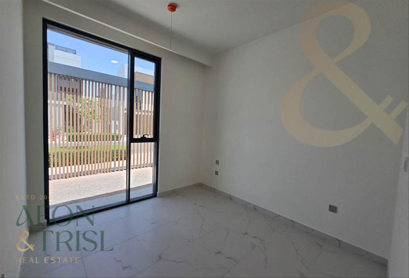 Brand New | Park n Pool Facing | Price Reduced photo 14