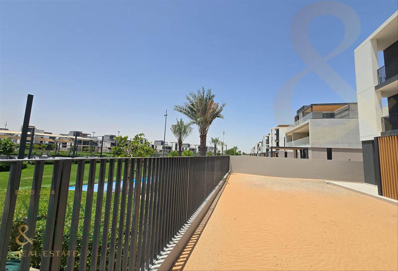 Brand New | Park n Pool Facing | Price Reduced photo 4