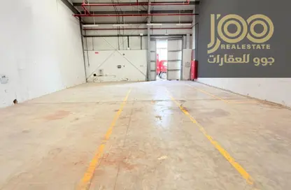 Warehouse - Studio - 1 Bathroom for rent in Umm Al Thuoob - Umm Al Quwain