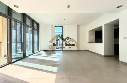 Apartment - 1 Bedroom - 2 Bathrooms for rent in Dubai Wharf Tower 2 - Dubai Wharf - Al Jaddaf - Dubai