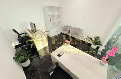 Office Space - Studio - 1 Bathroom for rent in Fatima Mohammad Ahmad Bin Suleiman Building - Al Raffa - Bur Dubai - Dubai
