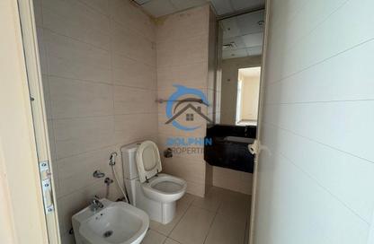Apartment - Studio - 1 for rent in Julphar Residential Tower - Julphar Towers - Al Nakheel - Ras Al Khaimah