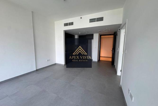 107758423 - Property Image 3