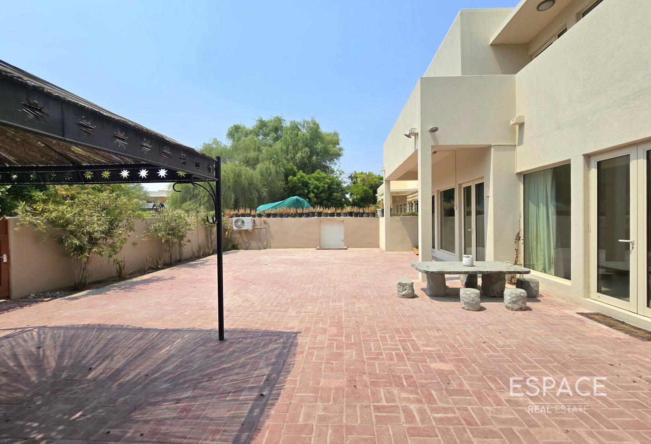 Exclusive | Multiple Extensions | Park Backing photo 19