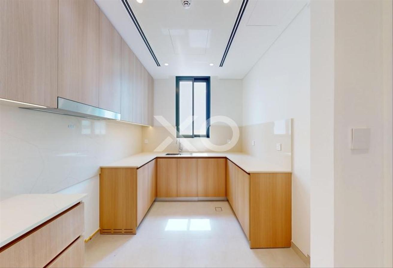 Brand new | Backing Central Park | Vacant photo 6
