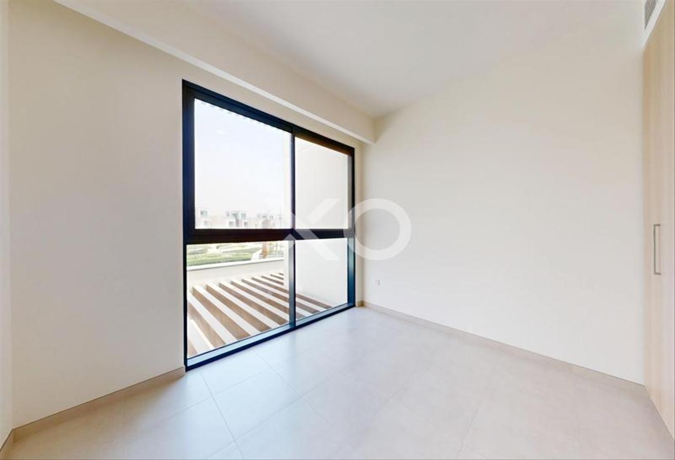 Brand new | Backing Central Park | Vacant photo 19