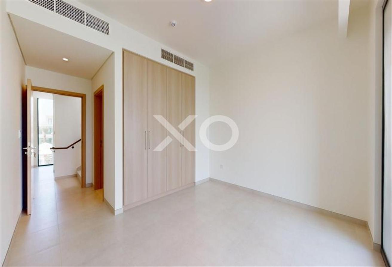Brand new | Backing Central Park | Vacant photo 13