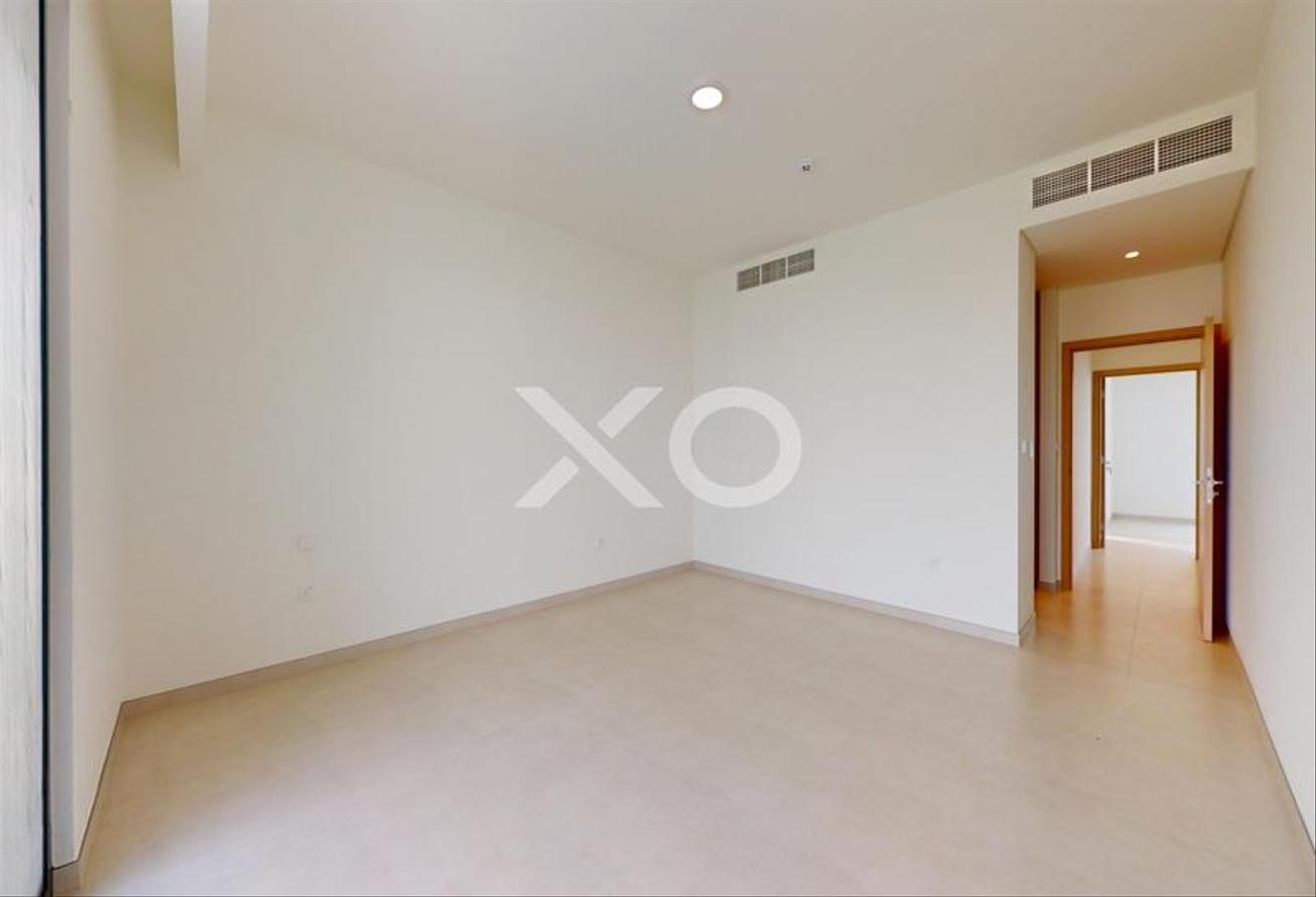 Brand new | Backing Central Park | Vacant photo 15