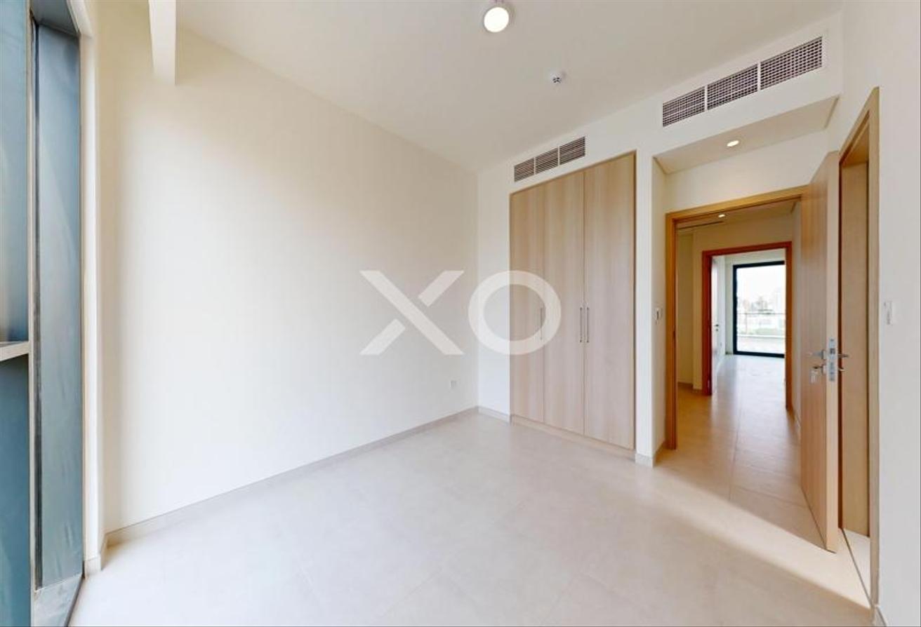 Brand new | Backing Central Park | Vacant photo 17