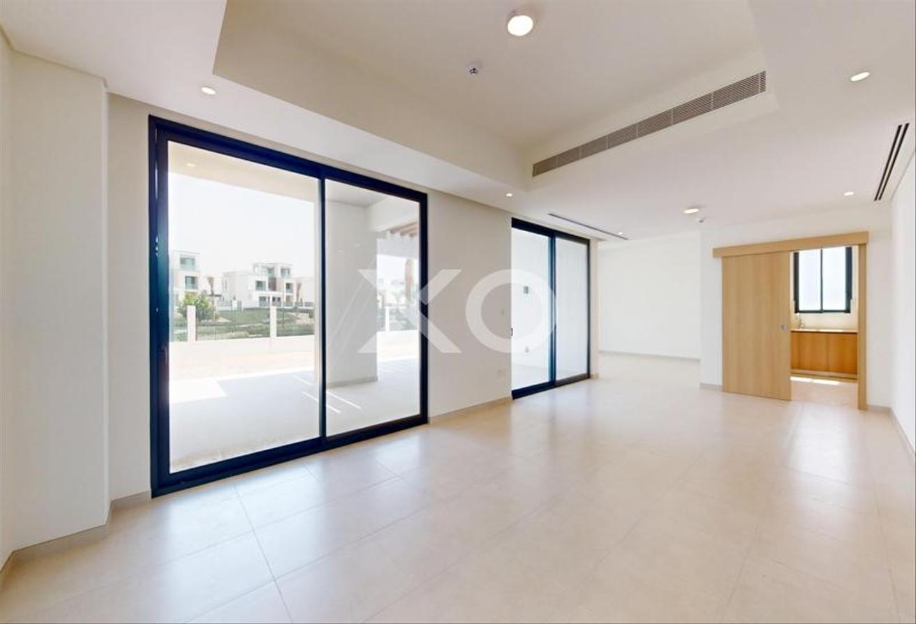 Brand new | Backing Central Park | Vacant photo 4