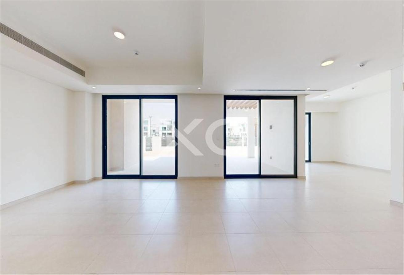Brand new | Backing Central Park | Vacant photo 3