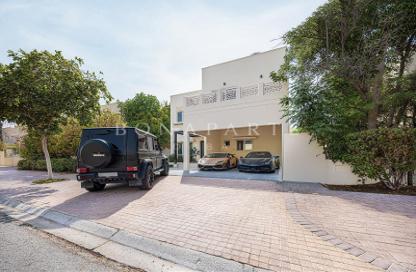 Villa - 3 Bedrooms - 4 Bathrooms for rent in Meadows 9 - Meadows - Dubai