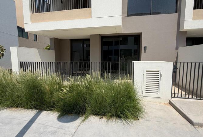 Fountain Facing |Corner & Single Row Villa photo 2