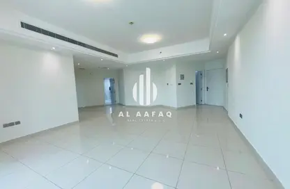Apartment - 3 Bedrooms - 3 Bathrooms for rent in Al Khan Corniche - Al Khan - Sharjah