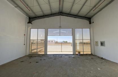Show Room - Studio - 1 Bathroom for rent in Al Noud - Al Ain