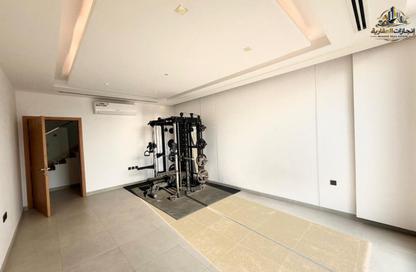 Villa - 4 - 6 for rent in Al Zaheya Gardens - Al Zahya - Ajman Villa - 4 - 6 for rent in Al Zaheya Gardens - Al Zahya - Ajman