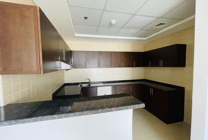 73112400 - Property Image 3