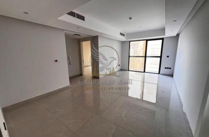 Apartment - 1 Bedroom - 2 Bathrooms for rent in New Al Taawun Road - Al Taawun - Sharjah Apartment - 1 Bedroom - 2 Bathrooms for rent in New Al Taawun Road - Al Taawun - Sharjah