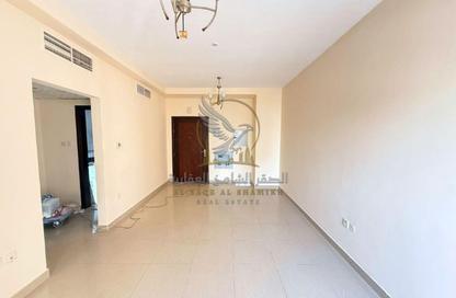 Apartment - 1 - 1 for rent in New Al Taawun Road - Al Taawun - Sharjah