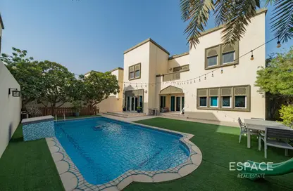 Villa - 3 Bedrooms - 4 Bathrooms for sale in Regional Small - Regional - Jumeirah Park - Dubai