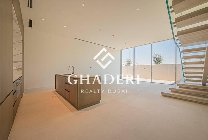 76582617 - Property Image 2