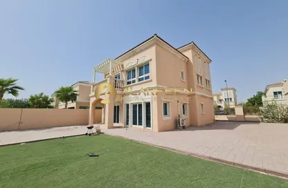 فيلا - 2 غرف نوم - 4 حمامات للايجار في المقاطعة 16E - قرية جميرا الدائرية - دبي
