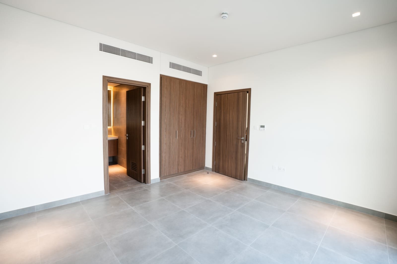 Ready to move in | Brand New | Spacious