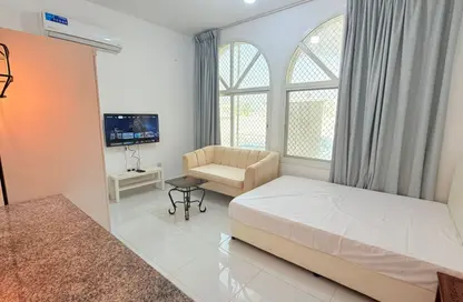Apartment - 1 Bathroom for rent in Khalifa City - Abu Dhabi