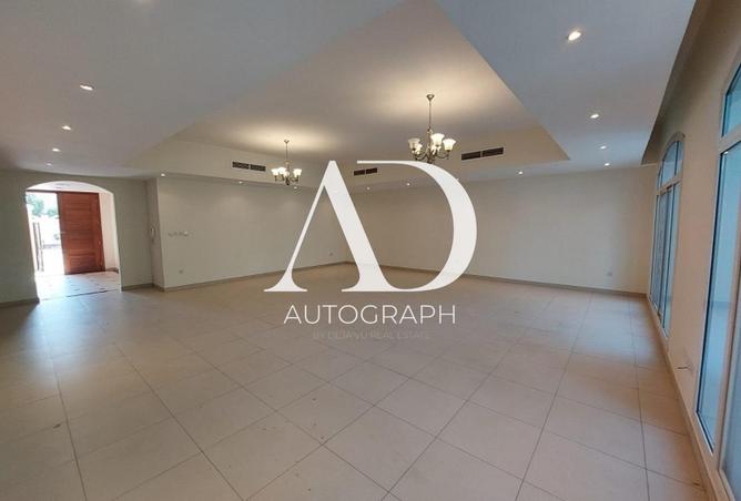 86600245 - Property Image 2