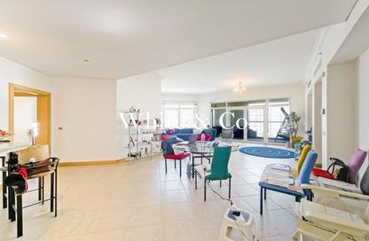 Apartment - 3 - 4 for sale in Al Dabas - Shoreline Apartments - Palm Jumeirah - Dubai