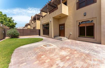 Villa - 4 Bedrooms - 5 Bathrooms for rent in Jumeirah 3 Villas - Jumeirah 3 - Jumeirah - Dubai Villa - 4 Bedrooms - 5 Bathrooms for rent in Jumeirah 3 Villas - Jumeirah 3 - Jumeirah - Dubai