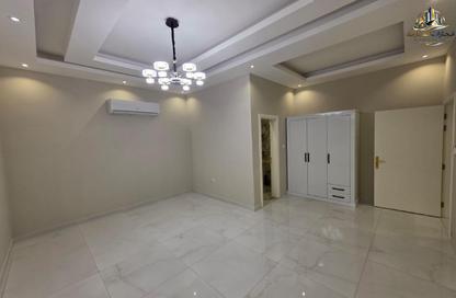 Villa - 4 - 6 for sale in Al Zaheya Gardens - Al Zahya - Ajman