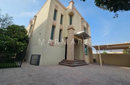 Villa - 5 - 4 for rent in Al Manara - Dubai