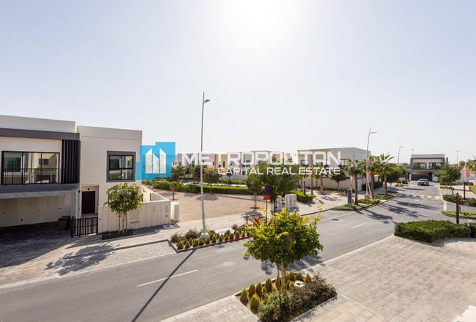 54930211 - Property Image 3