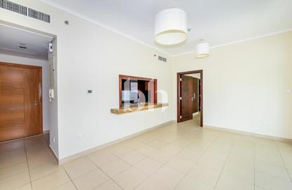 شقة - 1 - 2 للايجار في C برج فيوز - برج فيوز - وسط مدينة دبي - دبي