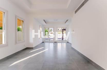 Villa - 3 Bedrooms - 4 Bathrooms for rent in Springs 12 - The Springs - Dubai