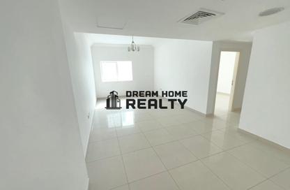 Apartment - 2 Bedrooms - 2 Bathrooms for rent in Al Khan 9 building - Al Khan - Sharjah