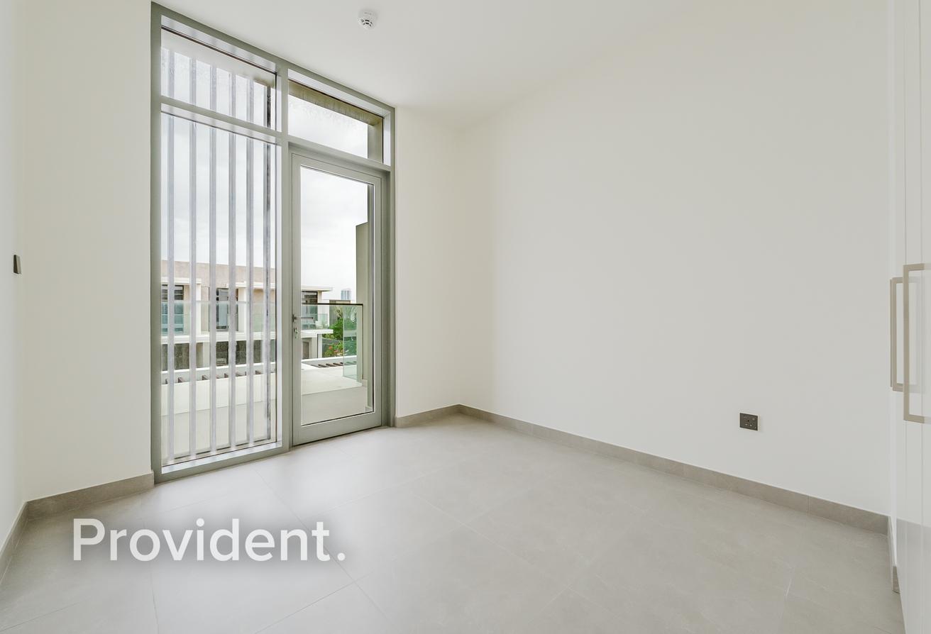 Vacant | Near Amenities | 1 Cheque photo 9
