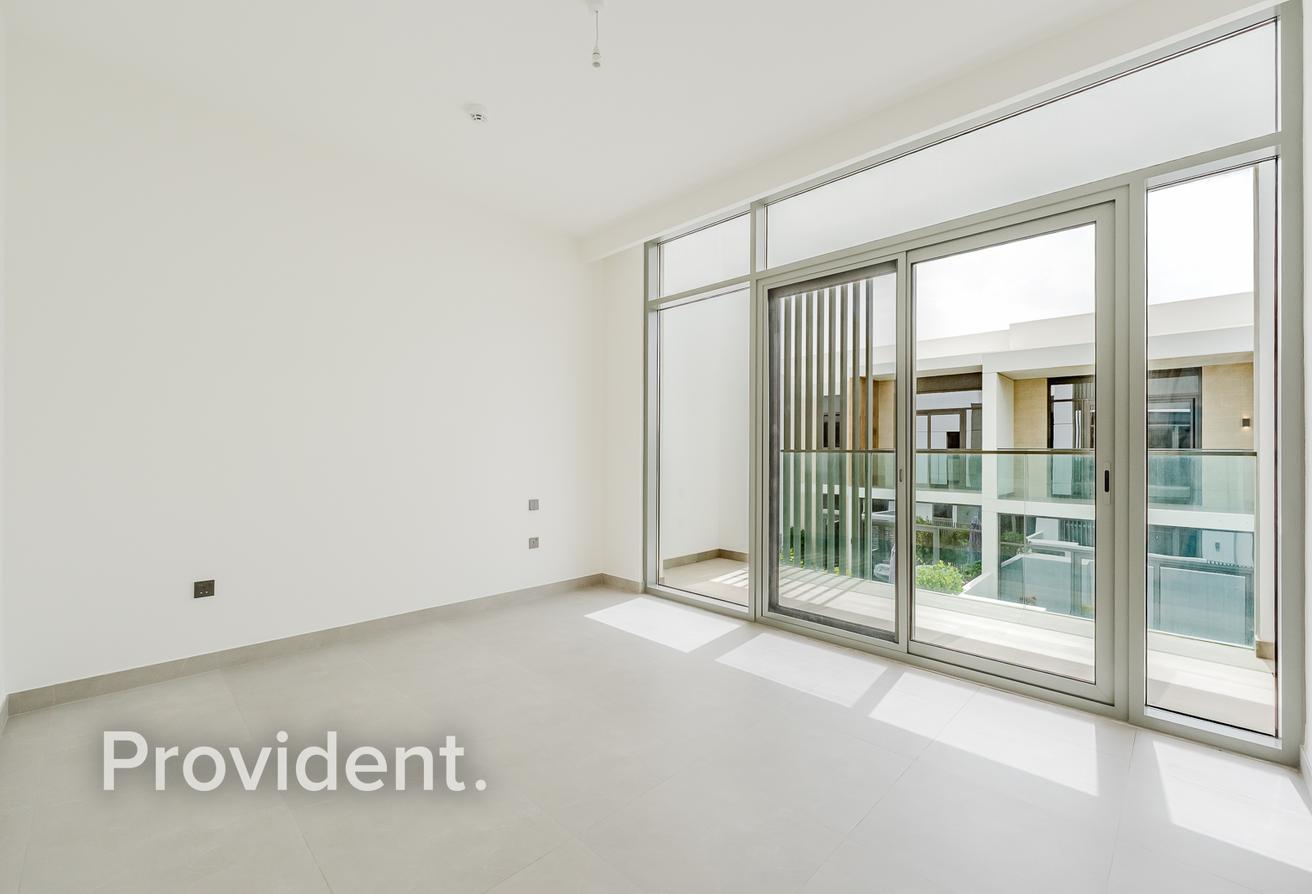 Vacant | Near Amenities | 1 Cheque photo 5