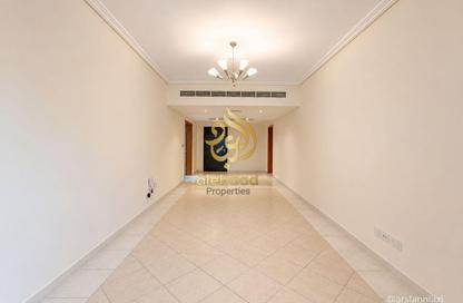 Apartment - 2 Bedrooms - 2 Bathrooms for rent in 21st Century Tower - Sheikh Zayed Road - Dubai