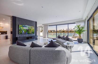 Villa - 5 - 7 for rent in Garden Homes Frond K - Garden Homes - Palm Jumeirah - Dubai