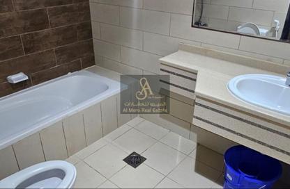 Apartment - 1 Bedroom - 2 Bathrooms for rent in Jasmine Towers - Garden City - Ajman