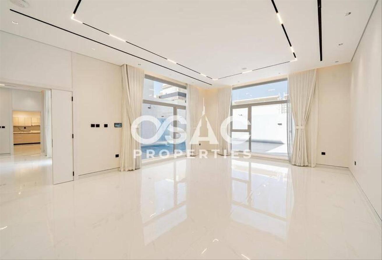 Luxury 7BR Villa | Private Pool | Expansive Garden photo 5