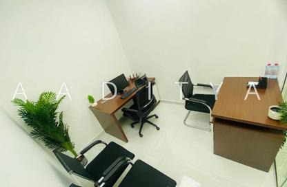 Office Space - Studio - 1 Bathroom for rent in Red Avenue - Al Garhoud - Dubai