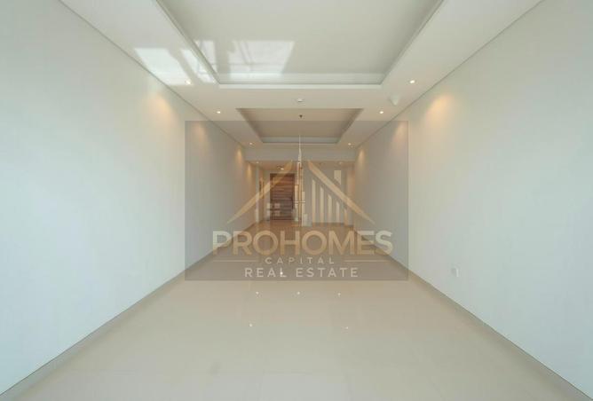 121997417 - Property Main Image