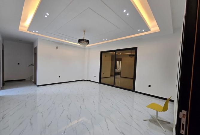 127476397 - Property Image 3